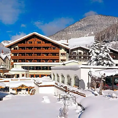 Tirolerhof 3* Наудерс